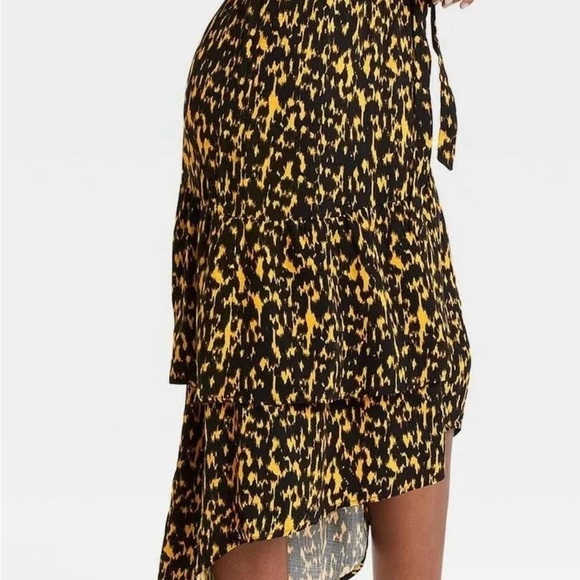 Who What Wear Textured Animal Print Ruffle Dress M 8 10 Black Gold Midi Vacation - Picture 3 of 16